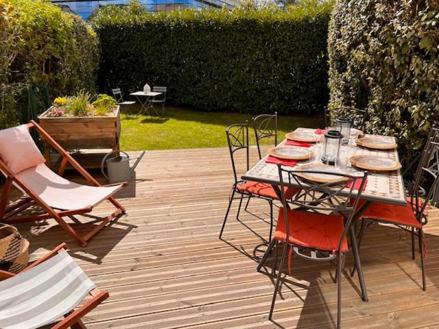 Maison Comet Avec Jardin Et Parking Orleans Bagian luar foto